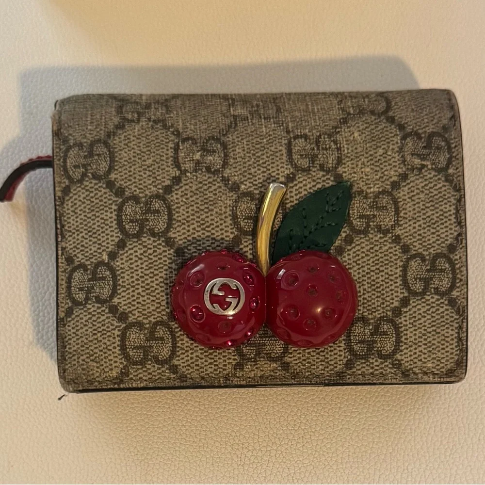 Gucci Brown GG Supreme Canvas Wallet with Red Cherry 3D SALE!! - Picture 14 of 14